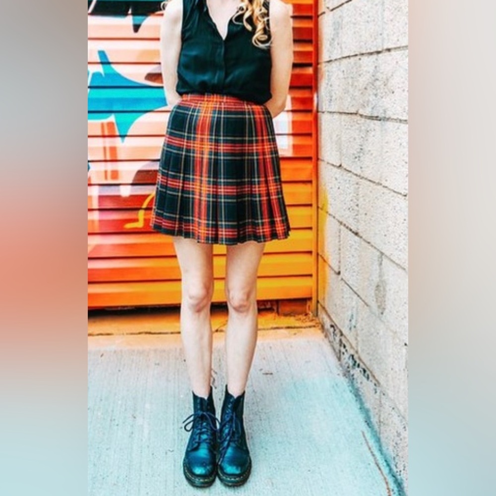 Vintage plaid pleated skirt, sz 0/2